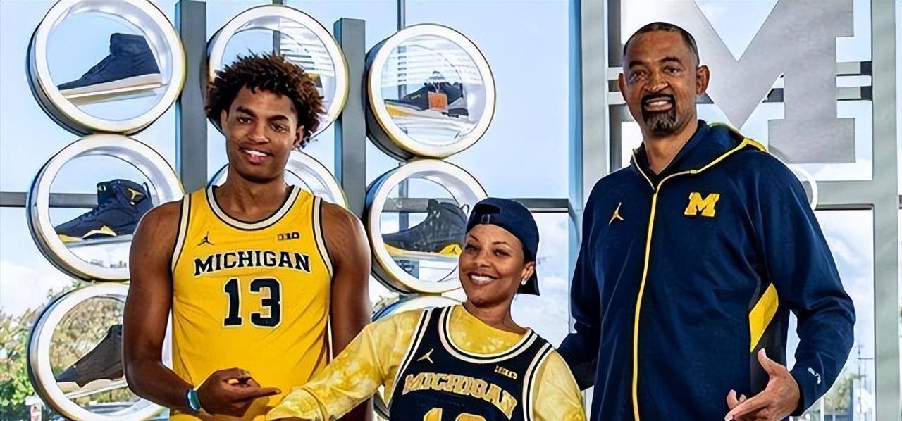 多伦多猛龙的13号选秀:德文-布克等球员证明了这个数字的幸运_选手