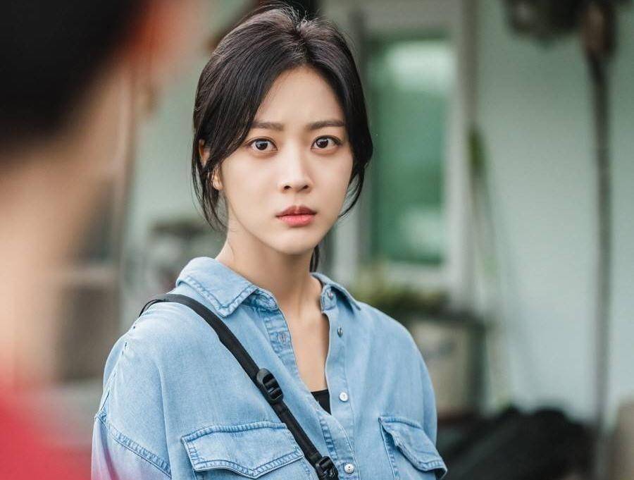 《九尾狐传》女主,被指神似崔雪莉,还有人看出了谭松韵的感觉_李栋旭