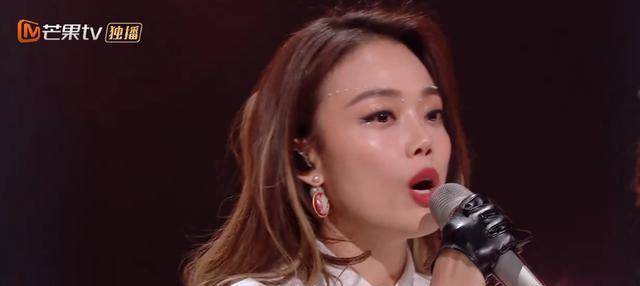 《浪姐2》容祖儿普通话成功出圈,阿兰公演舞台玩水拉满节目效果
