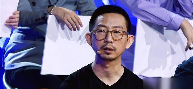 《跨界歌王》稀里糊涂地,小沈阳就下去了,一看评委就在指鹿为马_丁太