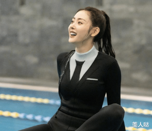 看了张天爱的湿身照,女人们都开始怀疑人生了,真搞不懂徐开骋怎么想的