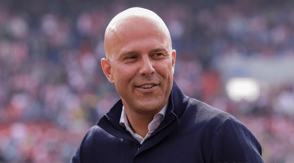 暗指托特纳姆热刺教练候选人位置?_斯洛特_费耶诺德_主帅