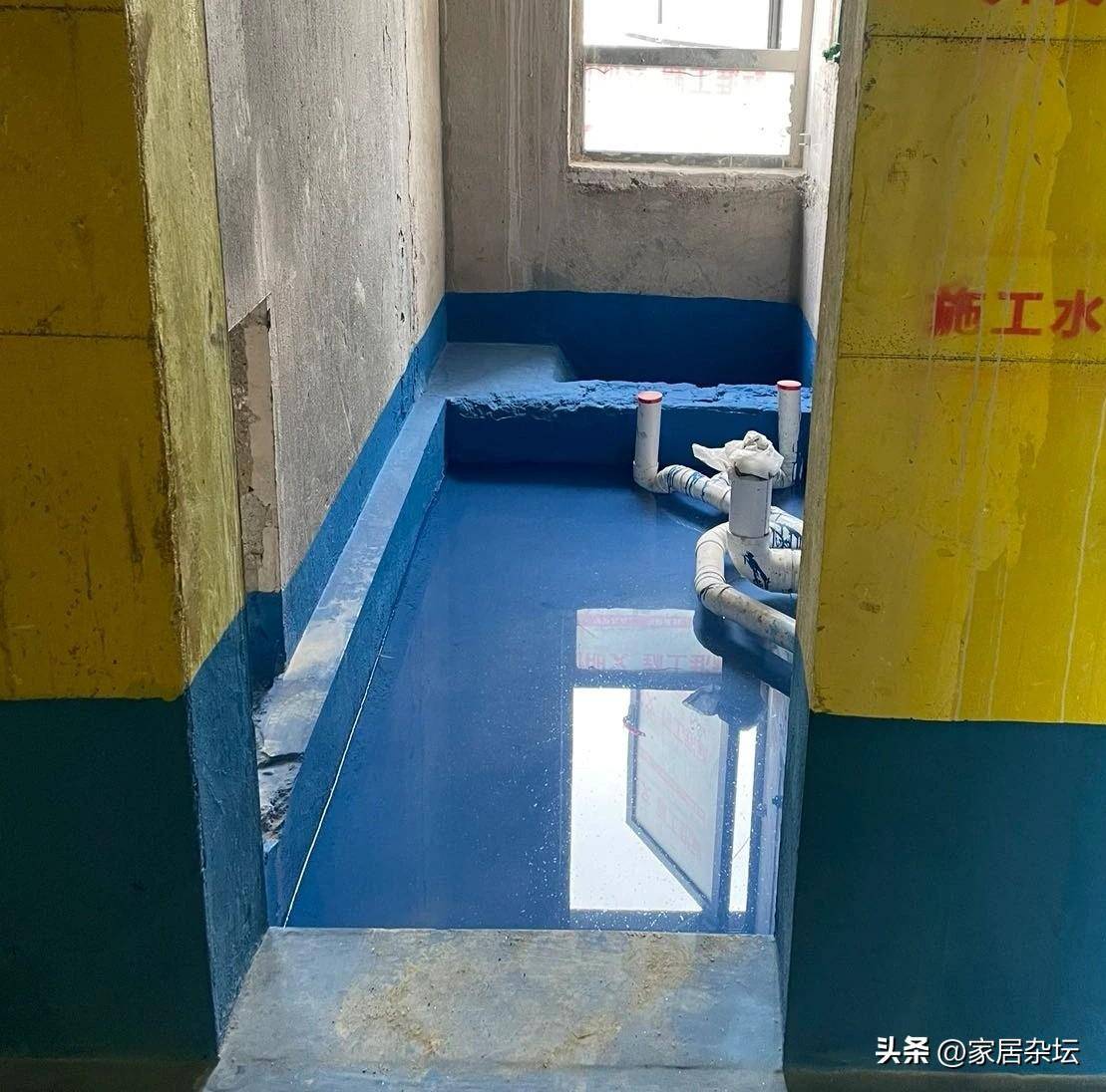 入住不到3个月,卫生间门口就返潮!问题原来是出在这里_防水_朋友_阶段