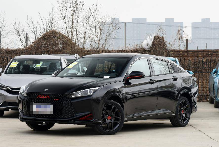 终于等到了,东风新战将来袭,全黑车身还带四出尾排,起步不足7w_搜狐