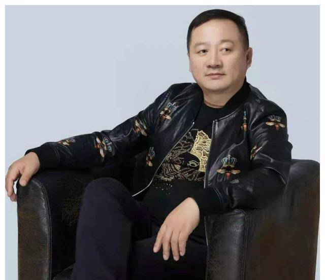 唐鉴军：戏里蛮横不讲理，戏外慷慨负责，对师父和女子一心一意