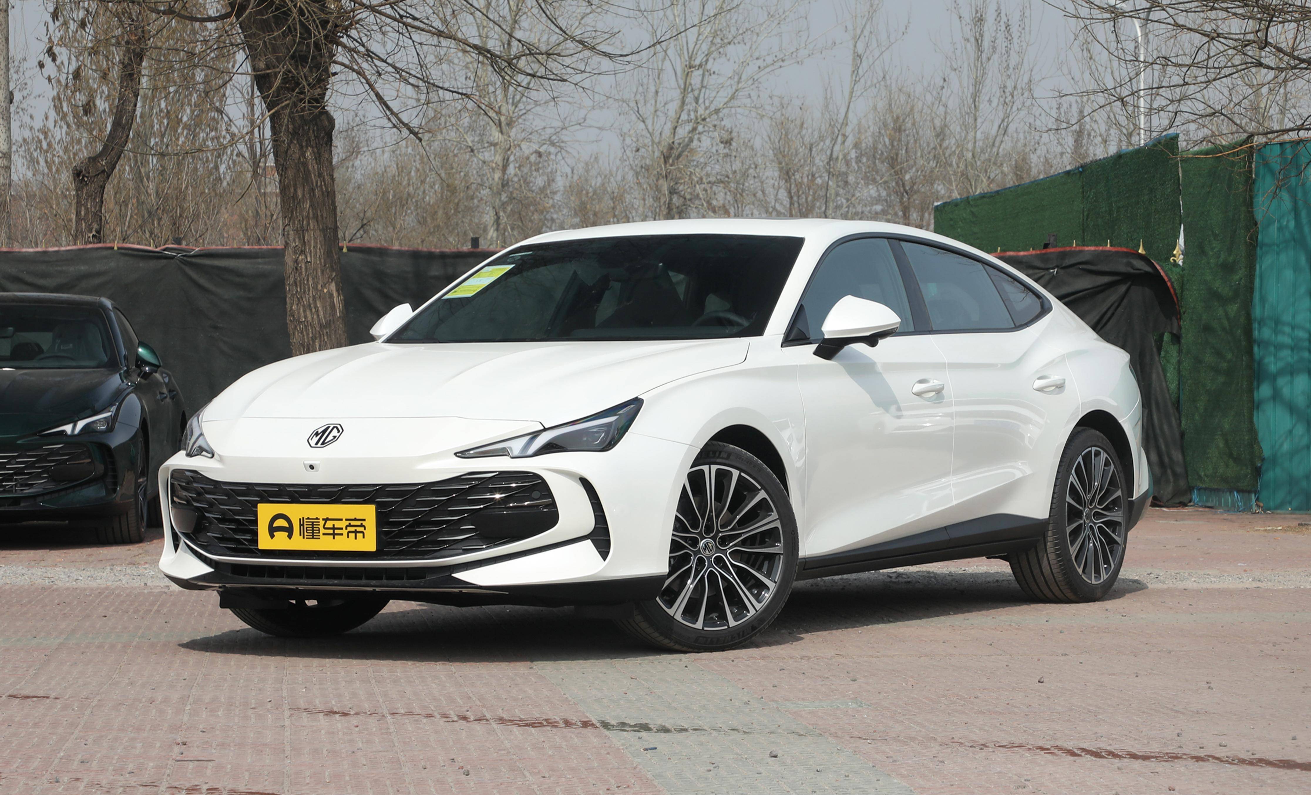 国民轿跑mg 7,售14.58万,配2.