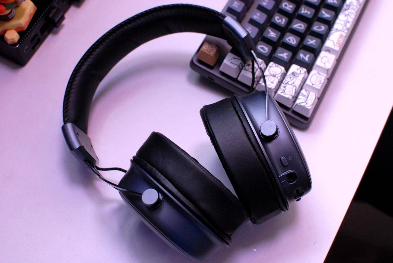 游戏耳机选什么,双音腔RGB雷柏VH800游戏耳机,给你制霸的理由