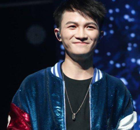 2》将播,第一季只火了阿龙川菜,其他人默默无闻_表演_阿云嘎_郑云龙