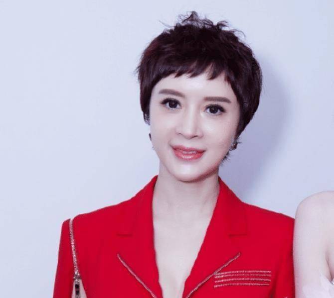 金巧巧_生活_身材苗条