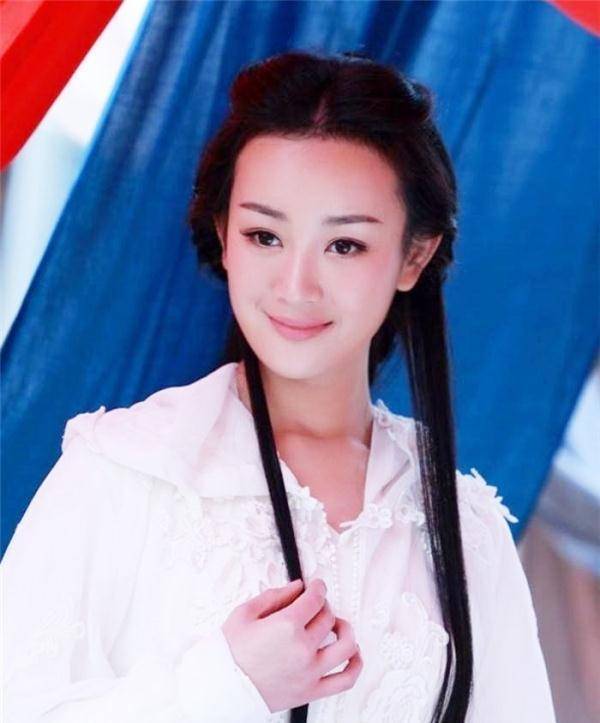 演员张檬也出演了王语嫣这个角色,但是因为这个版本的《天龙八部》