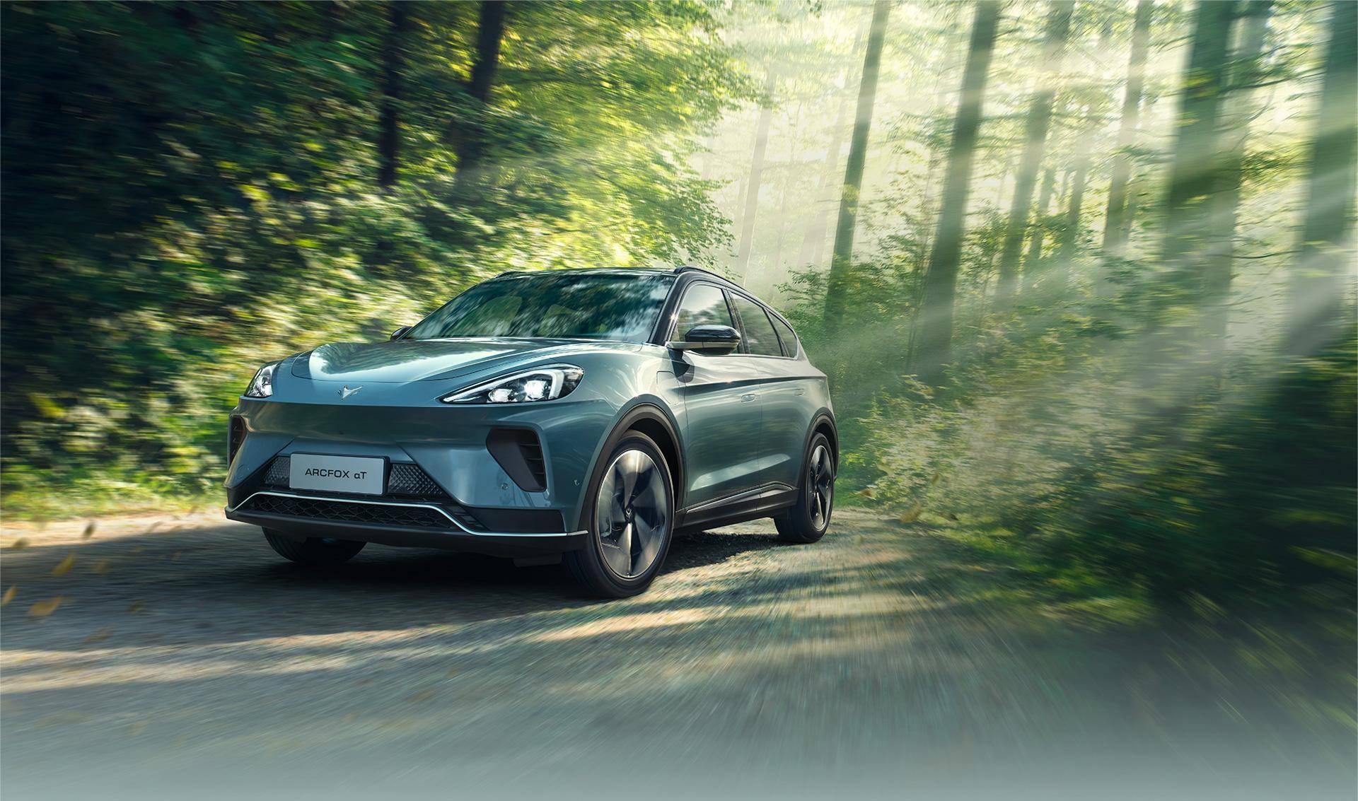 极狐阿尔法森林版心悦亮相,全新出行主打"森林氧吧"