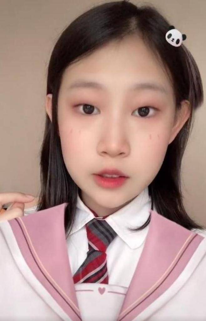 小沈阳藏起来的15岁女儿曝光,撞脸裴秀智,网友:女大十八变_沈佳润