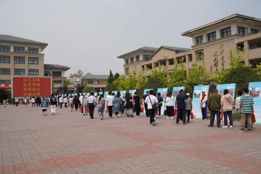 以爱之名,成人礼成|邯郸恒一中学隆重举行2021级成人礼暨校园开放日
