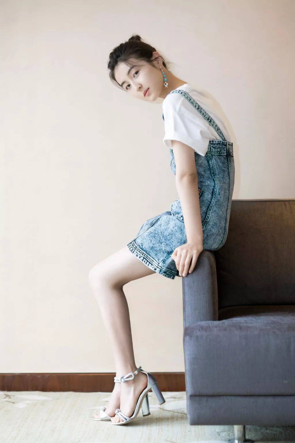 张子枫的突然变美逆袭,像极了爱情,根本藏不住_妹妹_女孩子_身材