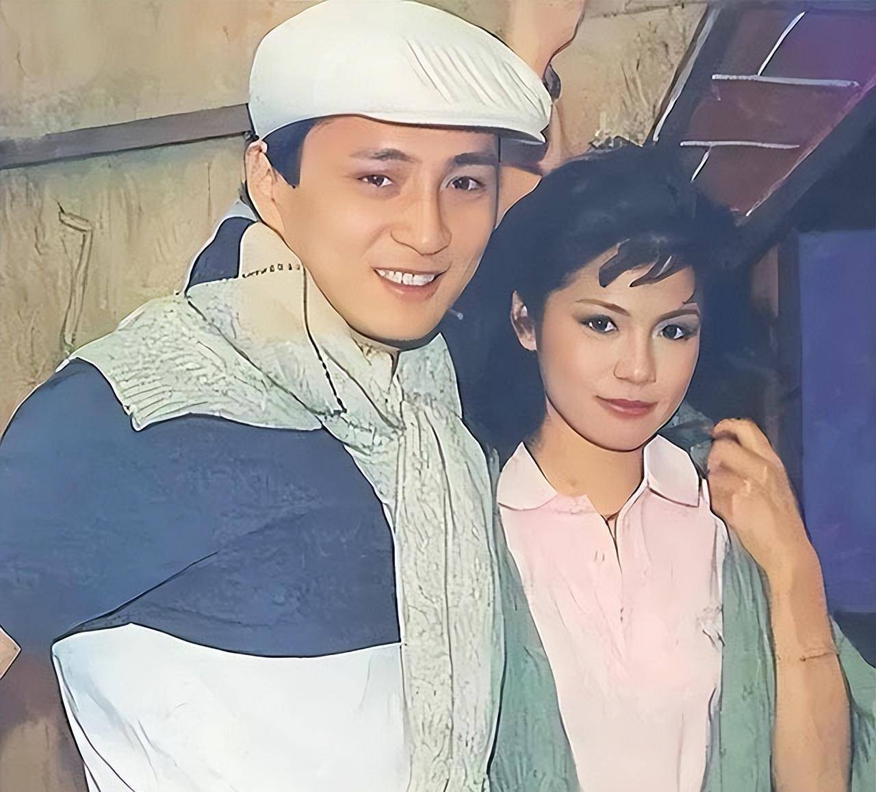 直击翁美玲葬礼,黄日华泣不成声,数万粉丝送别,引起两岸轰动_黄蓉