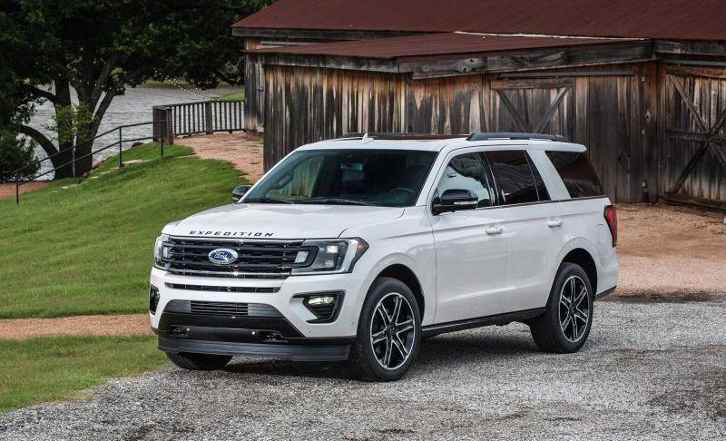 至于价格,过去有消息表明2023款的福特征服者有可能会以进口的方式