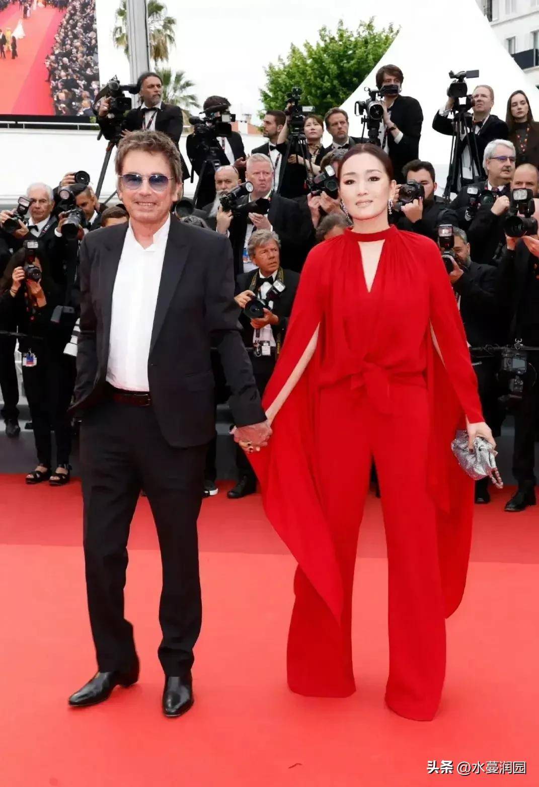 巩俐夏纳走红毯,得到主办方最高待遇,为她一个人清场_雅尔_巩皇_电影