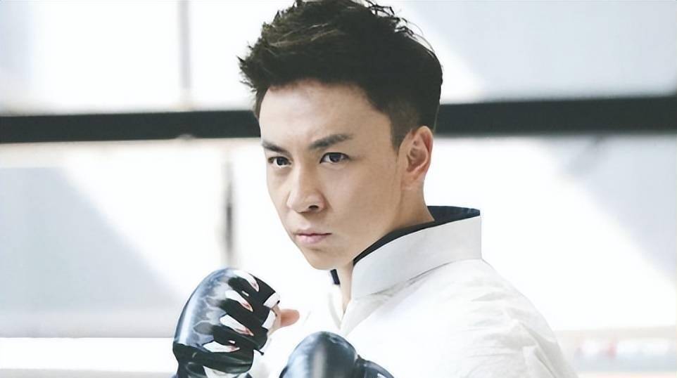 32岁的释小龙,180斤膘肥体壮成大叔,释小龙经历了啥?_武术_身材_肌肉