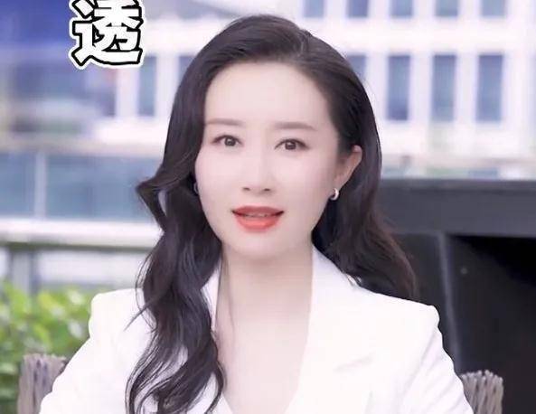 34岁舒畅眼角纹遮不住,卸妆不敢关美颜,跟同龄女星比像两代人_舒昌