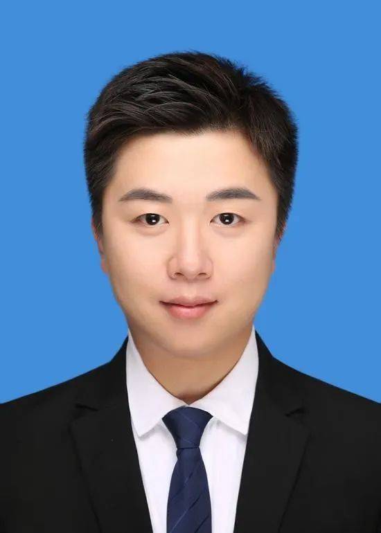 邱鹏:"在一线,在家乡"