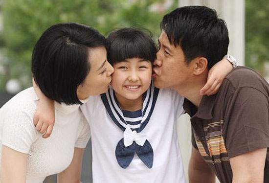 对张子枫的"控诉"后,才明白什么是真正的演技_冯小刚_演艺圈_徐峥