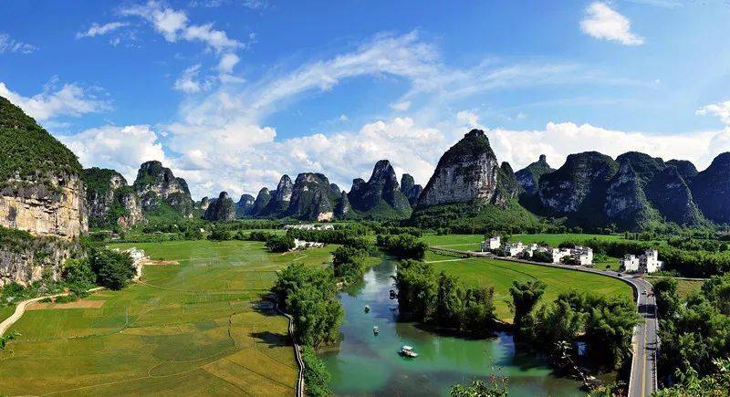 国家邮政局曾于2004年发布的特种邮票《祖国边陲风光》,大新明仕田园