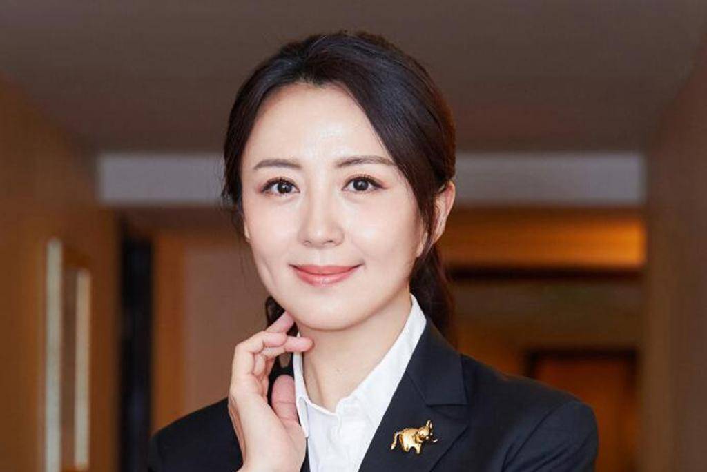 《至尊红颜》被"嫌弃",相夫教子12年,现与黄海冰演夫妻_徐盈盈_杨童舒