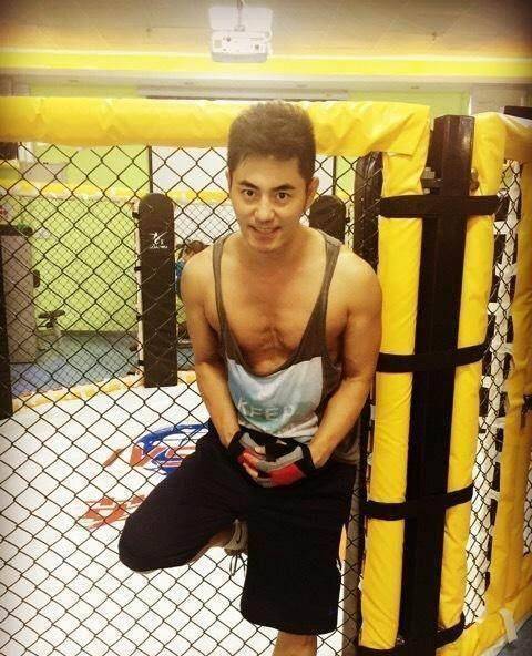 18年前曾万众瞩目,至今未婚大变肌肉男_牟凤彬_健身_网友