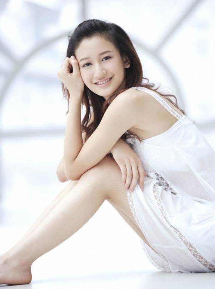 演员曾泳醍:长相酷似李小冉,出道多年不温不火,如今34岁仍单身_赵宝刚