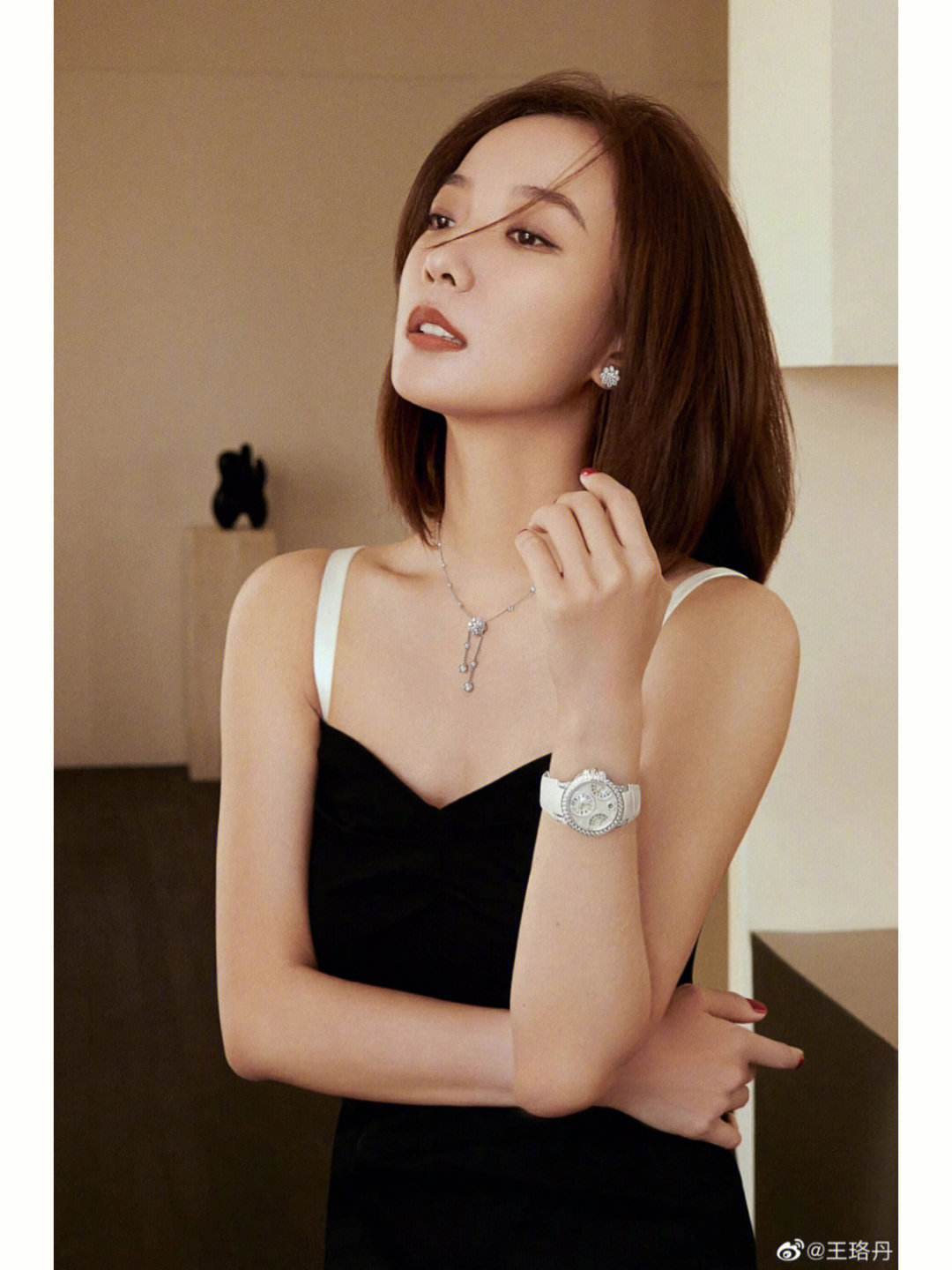 "强势女王"王珞丹,拿什么赢得了颜值和实力的双重荣耀?