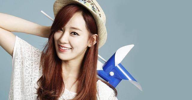 gd权志龙被曝与苏志燮前女友同游济州岛4天3夜,恋情去年已开始!