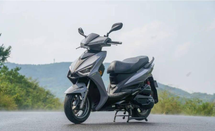 超越自我,大阳vrs150踏板车混动,tcs加身,笑看风云!_搜狐汽车_搜狐网