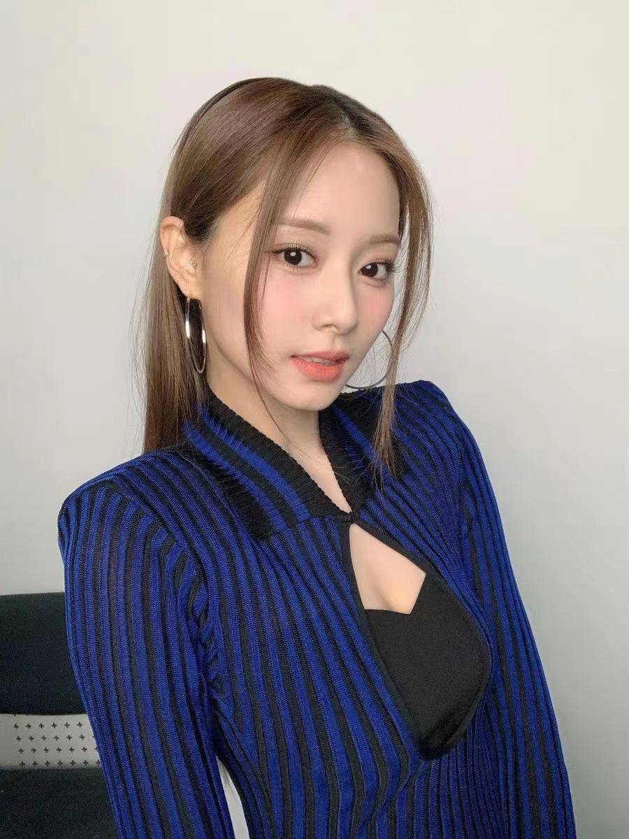 yg给她们的歌曲大多非常撑场面,各种里因外合的因素,导致她们名享国际
