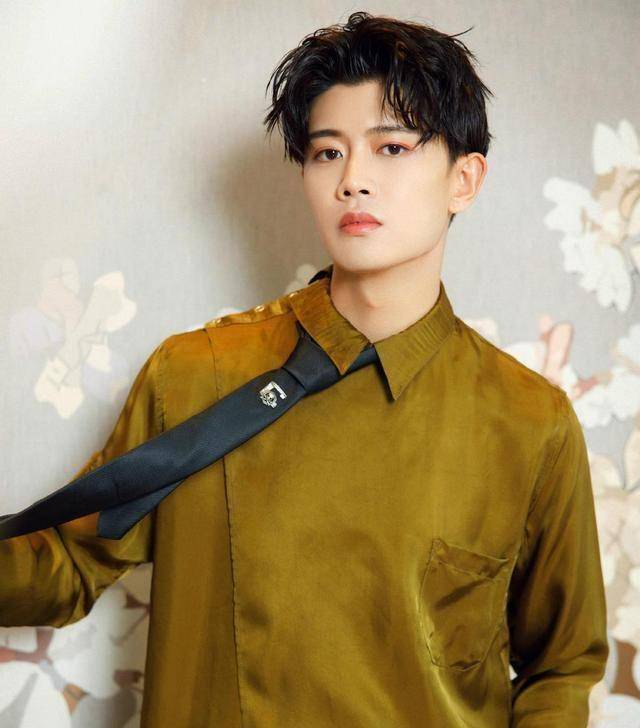 一月末,马可曾官宣结婚已两年,当时杨紫,任嘉伦,颖儿等人都曾送祝福