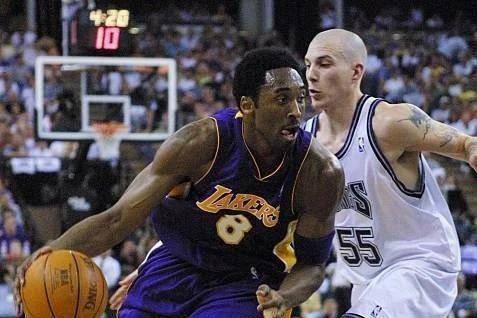 白巧克力向湖人球迷道歉!