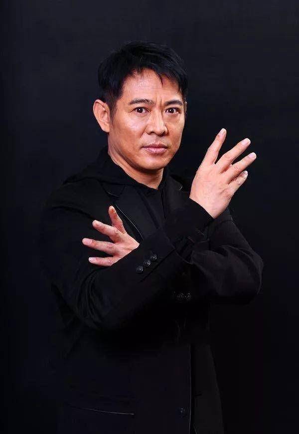 李连杰为替身捐款500万,周润发替身发嫂都认错,古天乐替身是国外_受伤