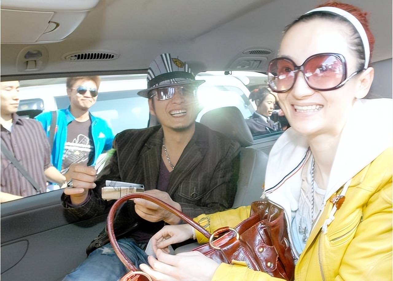 "太白金星"孙兴:3次出轨,被抓吸毒,如今沦落到婚宴卖唱_林美贞_妻子_