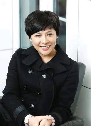 从模特跨界演员的苏瑾,《永不瞑目》一举成名,跨国婚姻走向低谷_发展