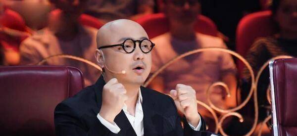 打破投票惯例,与导师针锋相对,论耿直男星我只服徐峥!