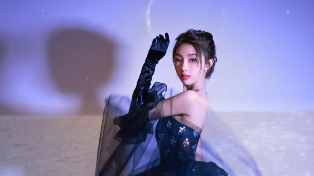 周柯宇李紫婷段奥娟张紫宁亮相晚八点歌会,众星云集,群星荟萃_周深