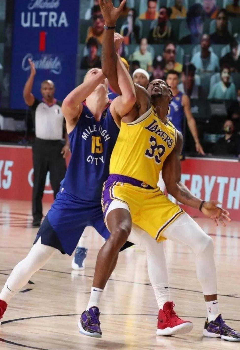 霍华德:在我巅峰时期,我会轻轻松松打爆约基奇_命中率_篮板_魔兽