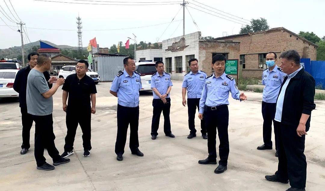 刘元丰支队长深入忻府区道路交通安全隐患路段现场办公