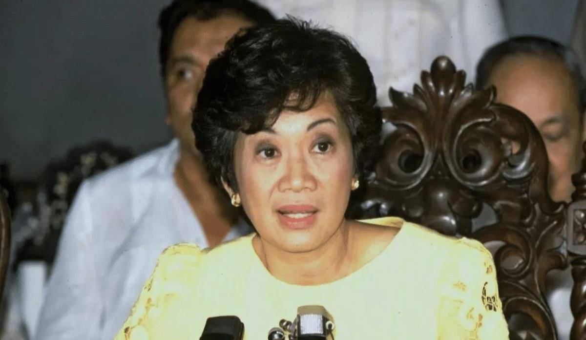 马上赶走美军和中国交好,坚称自己是福建的女儿_阿基诺_夫人_菲律宾