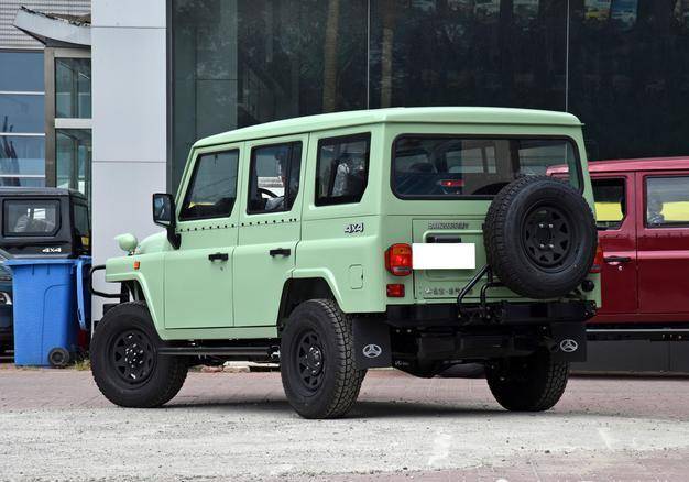 帆布变硬顶,老北京212再换代,加入铆钉设计,气场媲美牧马人!