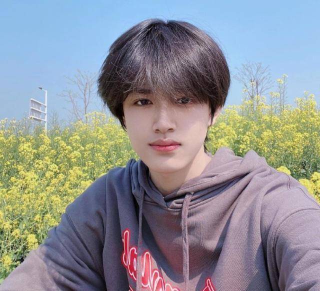 16岁的左航17岁的朱志鑫,养成系的魅力真的好绝!_时候_小孩_感觉