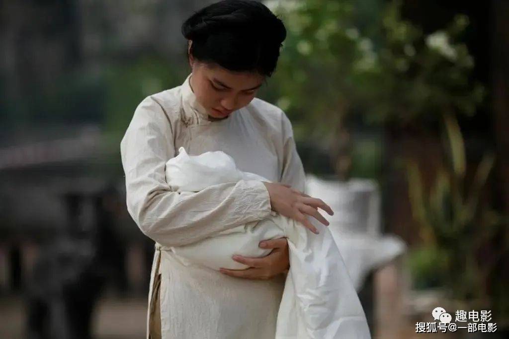 落红电视剧女主角图片