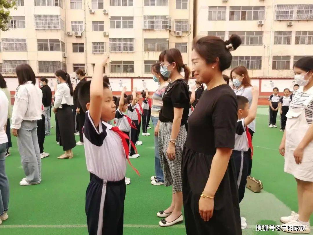 【全环境立德树人】宁阳县洸河学校北关小学教育集团举行新队员入队