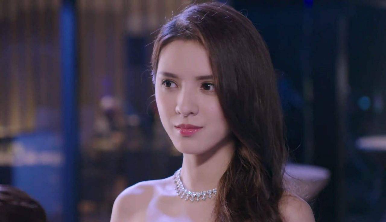 最后一位就是张慧雯了,其实张慧雯在《栀子花开》之后,就渐渐地淡出了