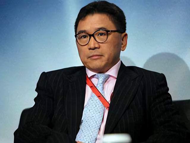 "废纸女王"张茵和她背后的男人们_刘名中_香港_中国