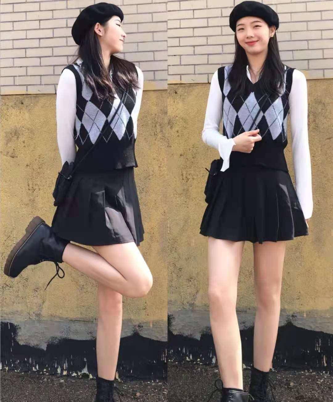 短款百褶裙搭配什么上衣最好看_黑色_短裙_灰色